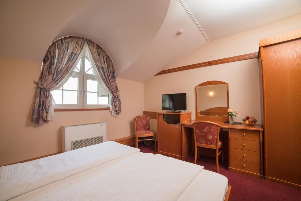Hotel Lagus Gornji Kneginec Eksteriør bilde